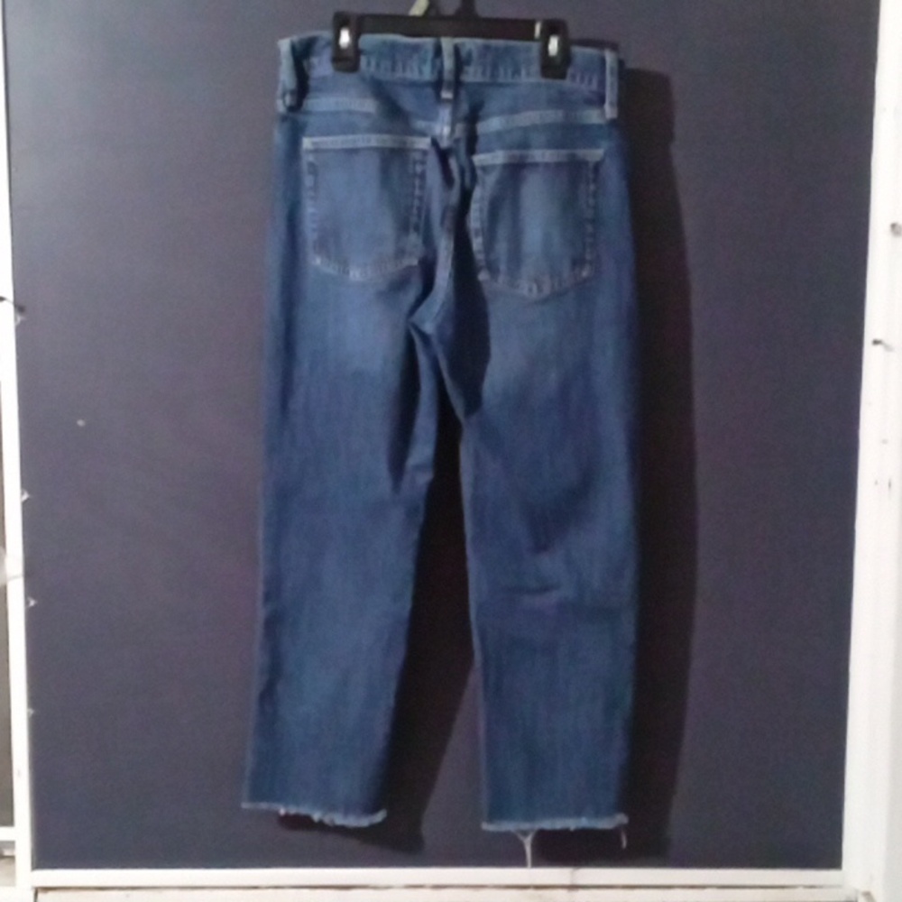 GUC Gap High Rise Cheeky Straight frayed hem 5 button front size 6 - Picture 4 of 5